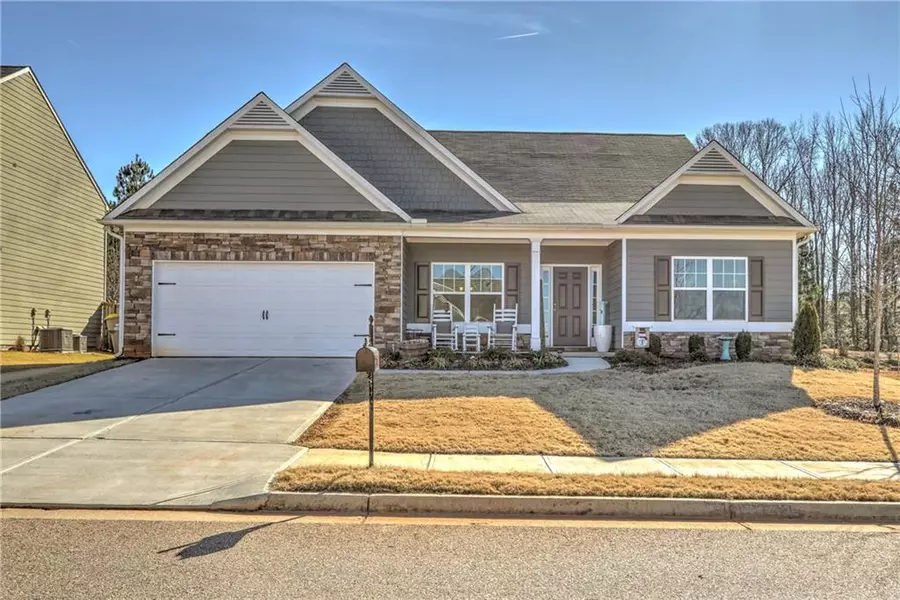 357 Freedom Pkwy, Hoschton, GA 30548