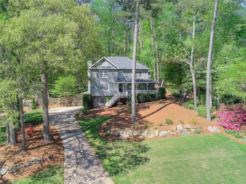 2793 Long Lake DR NE, Roswell, GA 30075