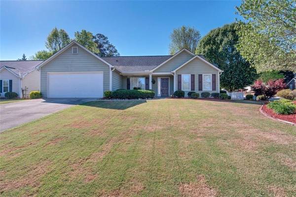 903 Laurel Green LN, Sugar Hill, GA 30518