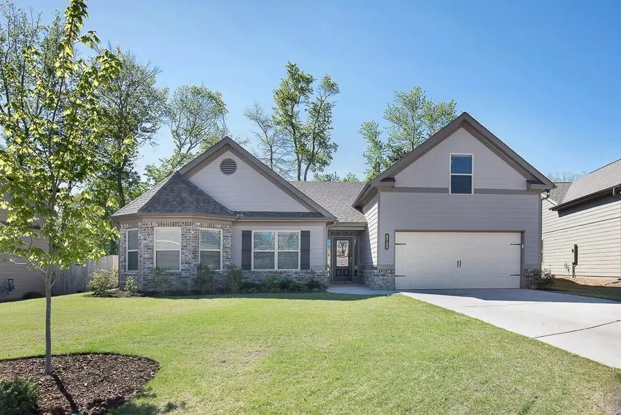 5732 Shore Isle CT, Flowery Branch, GA 30542