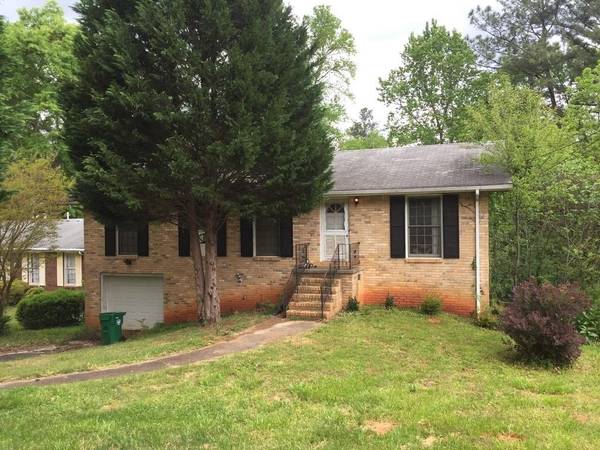 2200 Rolling View DR, Decatur, GA 30032