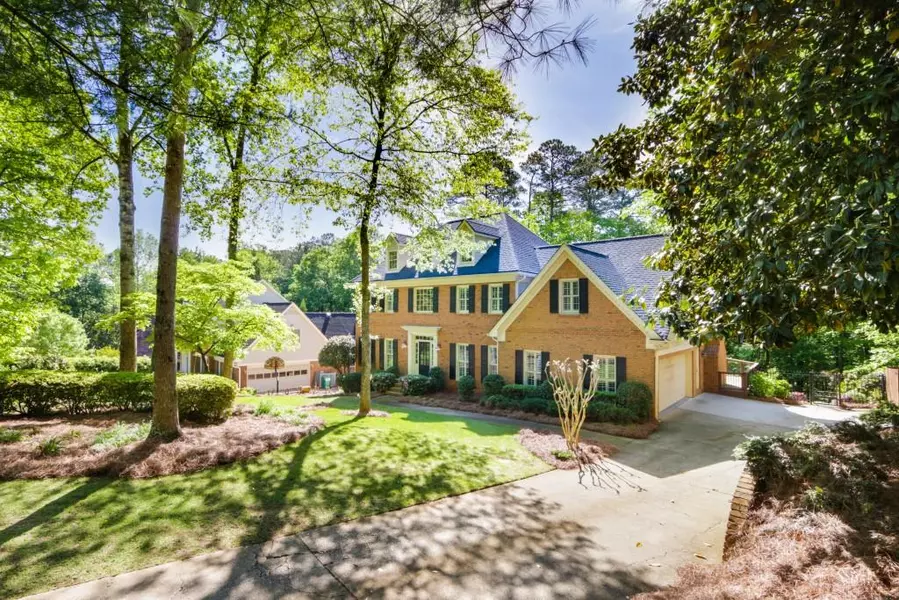 1805 Redbourne DR, Sandy Springs, GA 30350