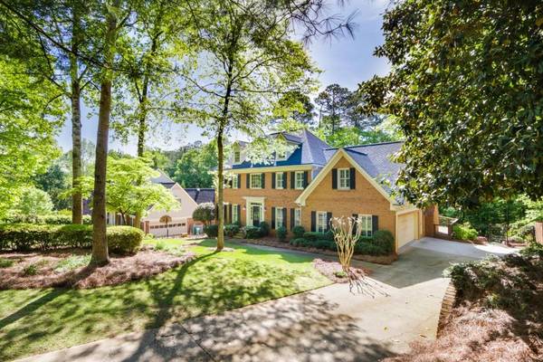 1805 Redbourne DR, Sandy Springs, GA 30350