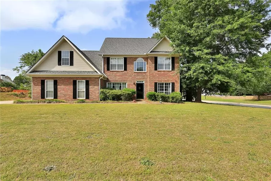 124 Moss Pointe DR, Mcdonough, GA 30253