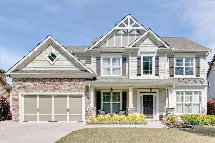 7464 Mockingbird LN, Flowery Branch, GA 30542