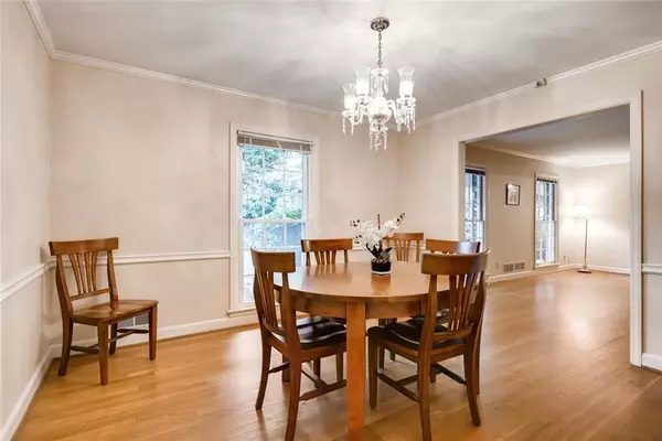 Sandy Springs, GA 30342,465 Franklin RD