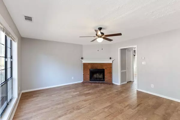 Lawrenceville, GA 30043,738 Greenvale RD