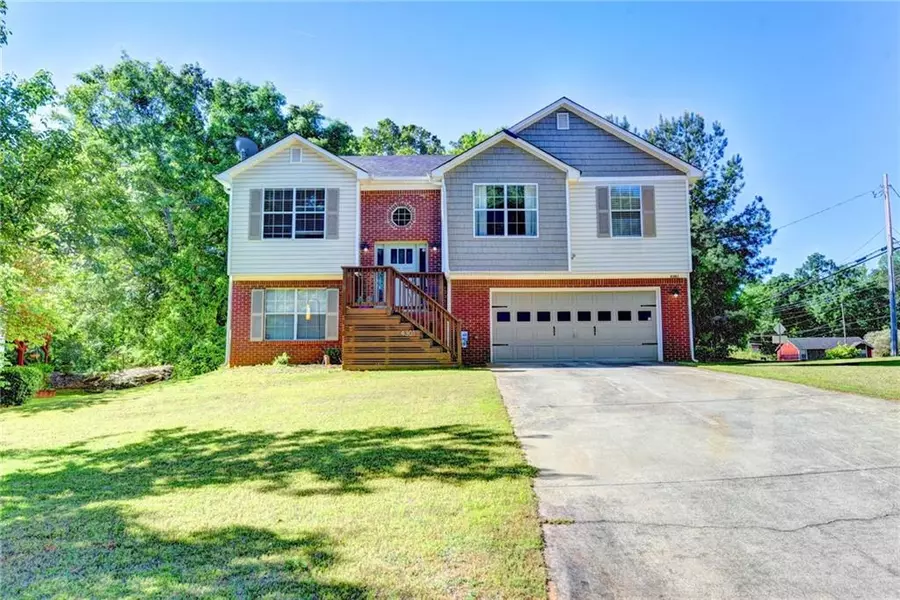 4301 Cross LN, Decatur, GA 30035