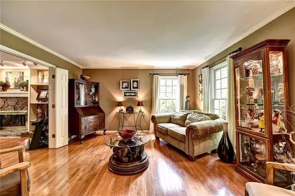 Roswell, GA 30076,320 Laurel LN