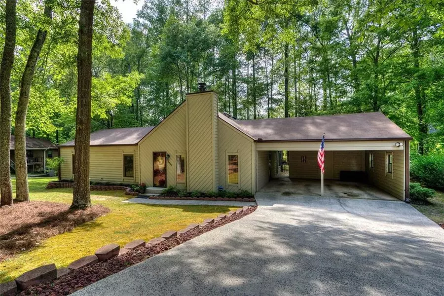 3589 Autumn Leaves WAY, Marietta, GA 30066