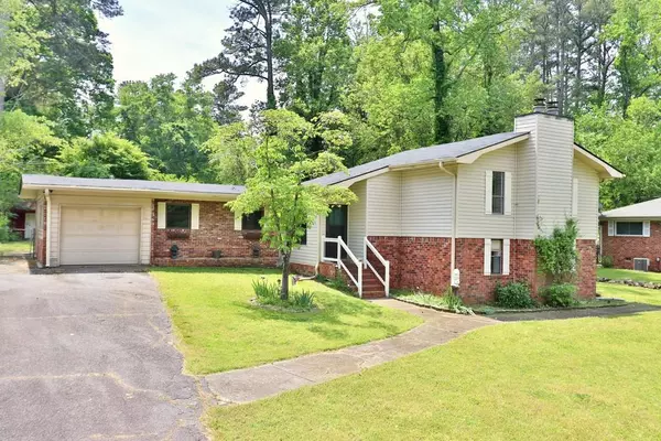 1942 Darrell DR, Marietta, GA 30066