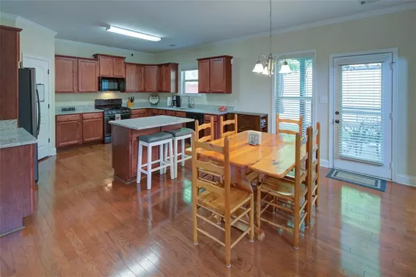 Sugar Hill, GA 30518,5079 Summer Haven WALK