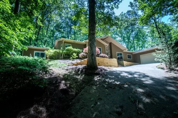 Sandy Springs, GA 30350,9380 Huntcliff TRCE