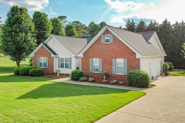 202 Hampton Oaks CIR, Villa Rica, GA 30180