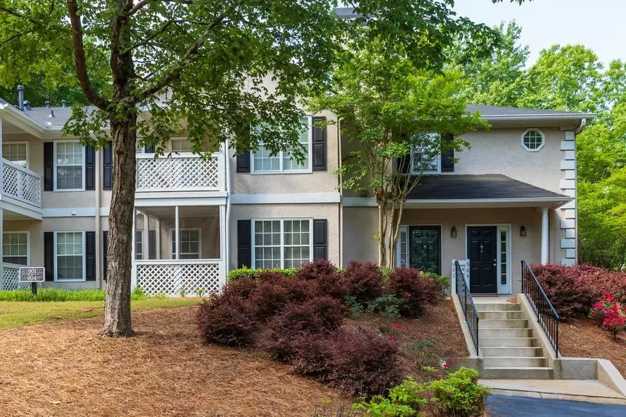 902 Peachtree Forest TER, Peachtree Corners, GA 30092