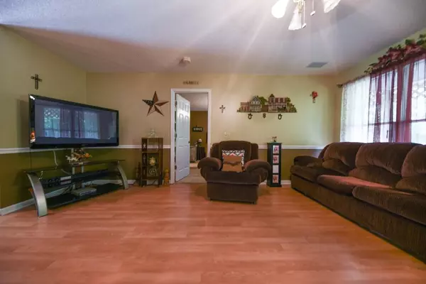 Danielsville, GA 30633,5148 HIGHWAY 29 N