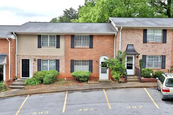 Lawrenceville, GA 30046,393 NORTHDALE CT