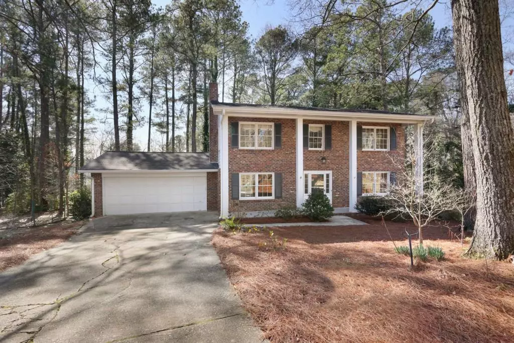 Roswell, GA 30075,1230 KNOLL WOODS CT