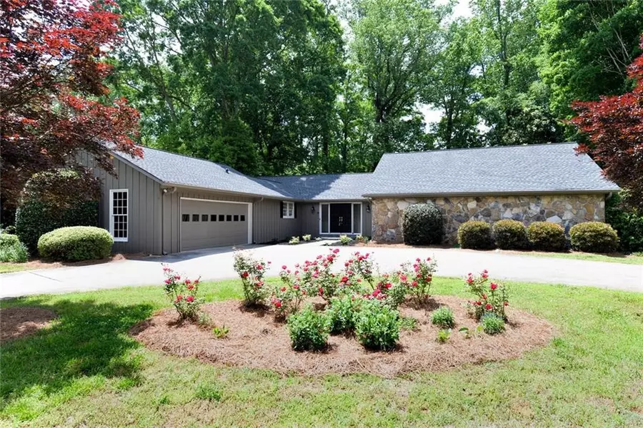 145 Corral CT, Roswell, GA 30076