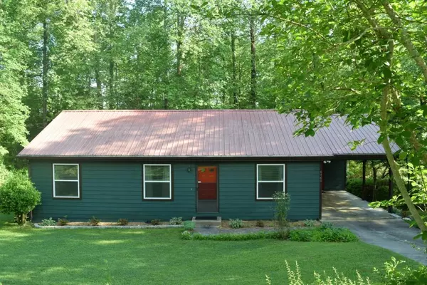 6465 Forsyth DR, Cumming, GA 30028