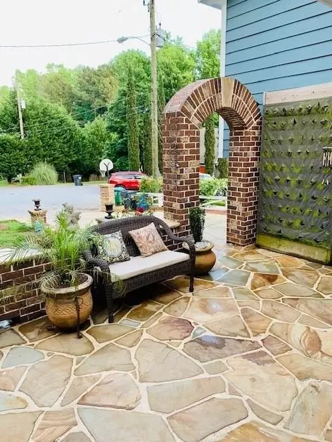 Norcross, GA 30093,5595 WEATHERFORD RD