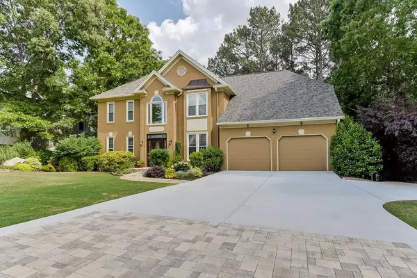 919 Laurel Crest DR, Woodstock, GA 30189