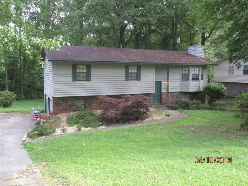 3140 Chimney RDG W, Snellville, GA 30078