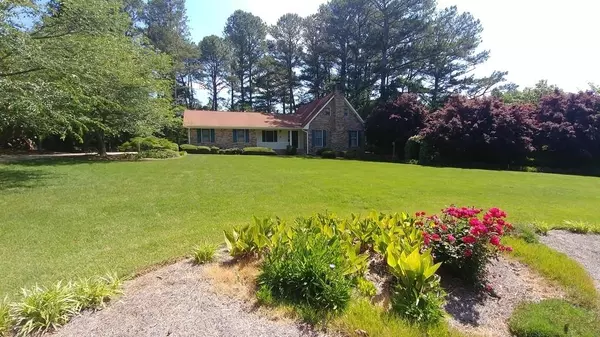 Grayson, GA 30017,2532 WHISPERING PINES DR