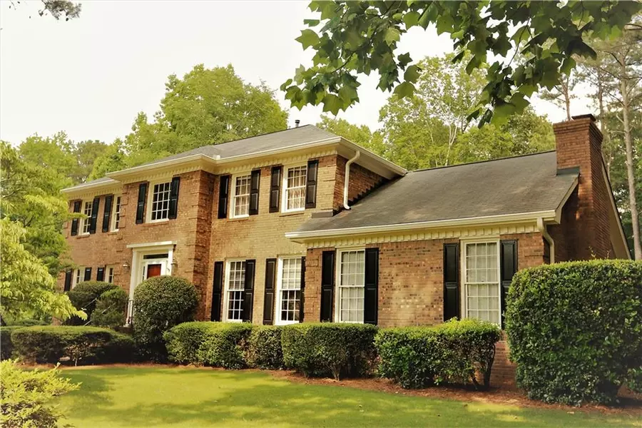 5666 Mount Berry LN, Peachtree Corners, GA 30092