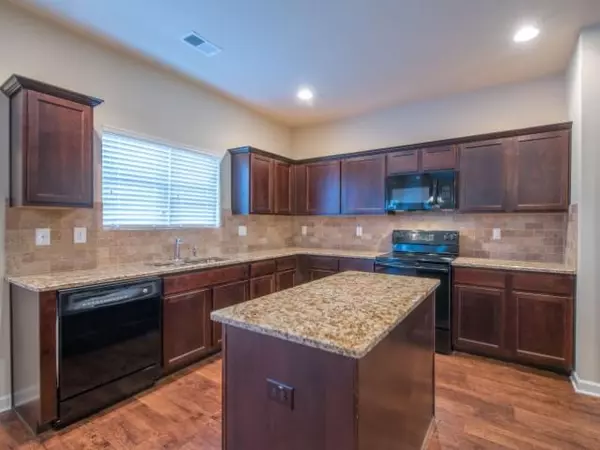 Winder, GA 30680,2078 Massey LN