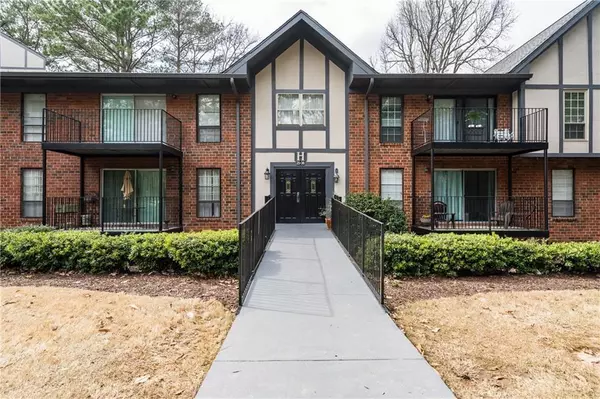 6851 Roswell RD #H20, Sandy Springs, GA 30328