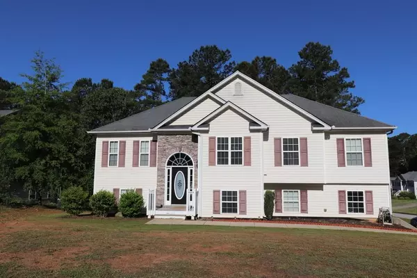 27 Molasses LN, Dallas, GA 30157