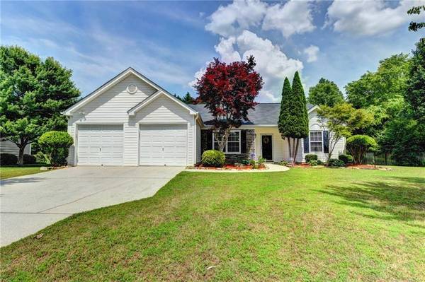 443 CRESTED VIEW DR, Loganville, GA 30052