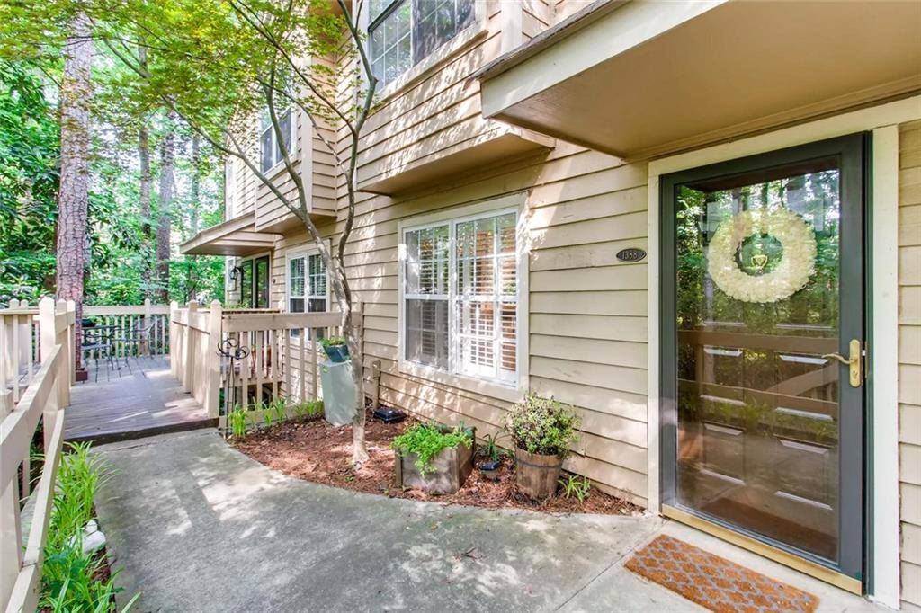 1388 N Crossing DR NE, Atlanta, GA 30329