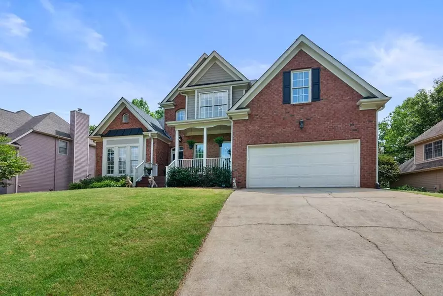 4605 Dartmoor LN, Suwanee, GA 30024