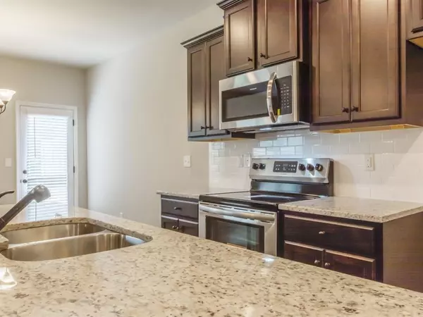 Mcdonough, GA 30253,1116 McConaughy CT