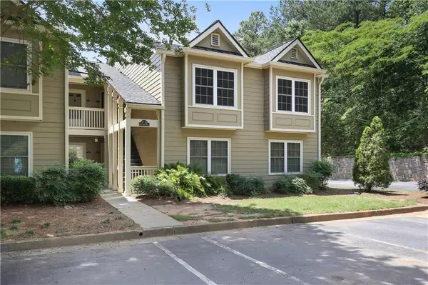 30 Lakes Edge DR SE #30, Smyrna, GA 30080