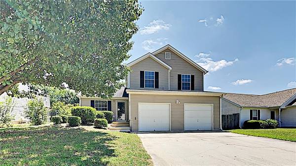 506 Eagles Crossing CIR, Riverdale, GA 30274