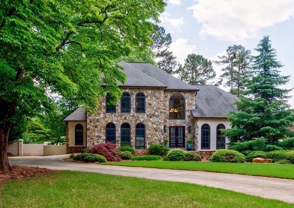 8 OVERLOOK DR, Newnan, GA 30265