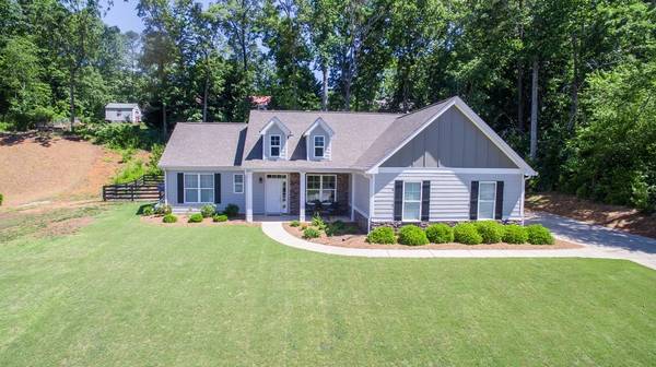 3525 PHOENIX COVE DR, Gainesville, GA 30506