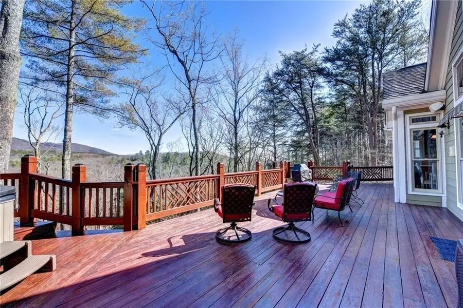 373 Harris RD, Ellijay, GA 30536