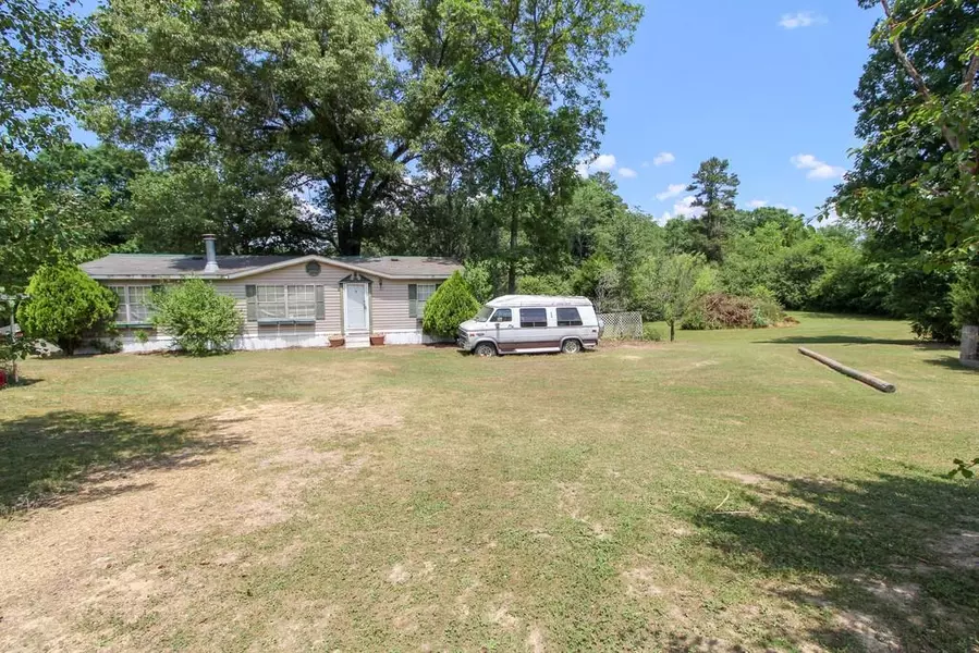 362 Lyons Bridge RD SW, Lindale, GA 30147