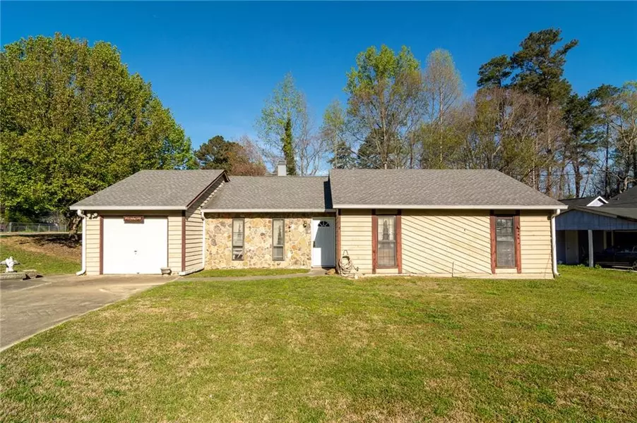 5725 Twain DR, Ellenwood, GA 30294