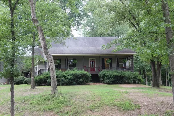 4256 Holly Springs RD, Gillsville, GA 30543