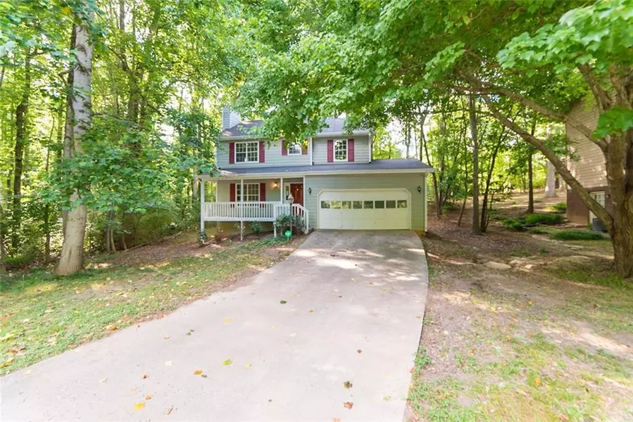 2373 Hidden LN, Snellville, GA 30078