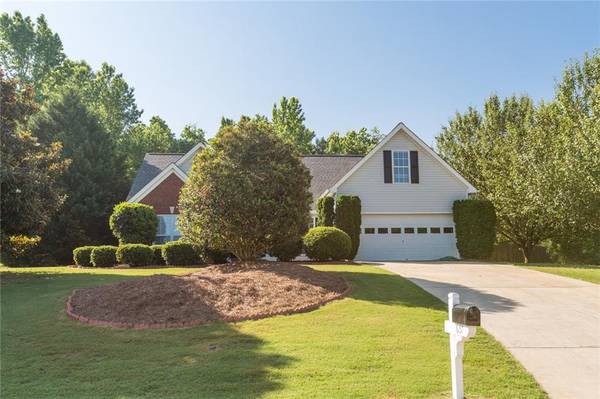 6157 Devonshire DR, Flowery Branch, GA 30542