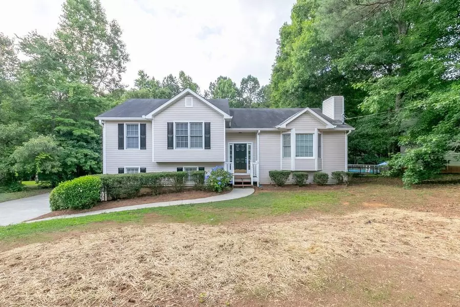 48 Maplelake DR, Acworth, GA 30101