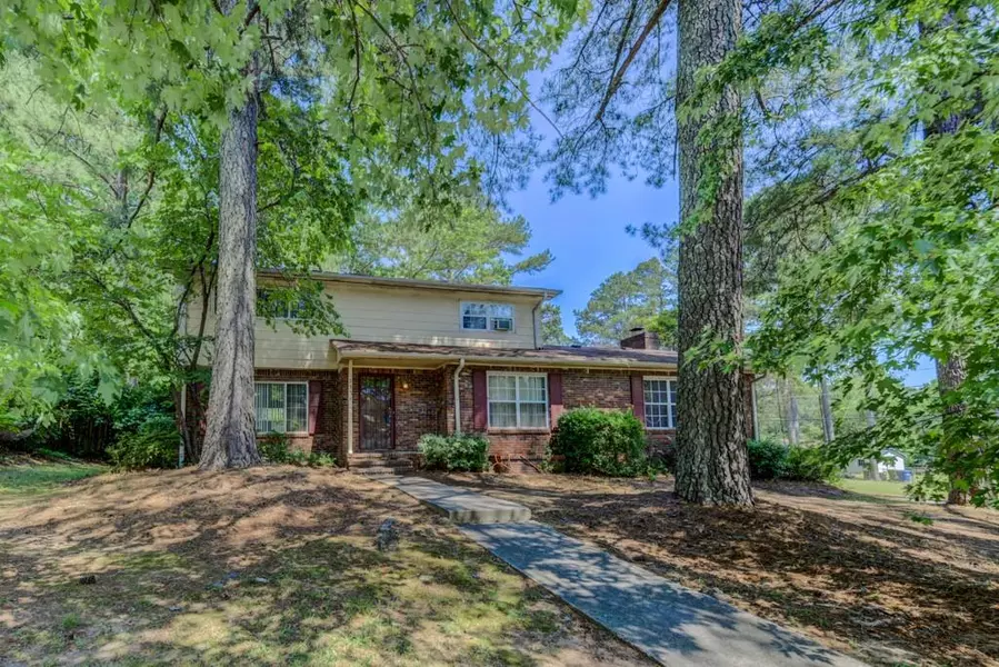 2374 Navajo TRL SW, Atlanta, GA 30331