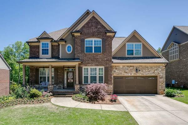 5439 Oak Crest LN, Buford, GA 30518