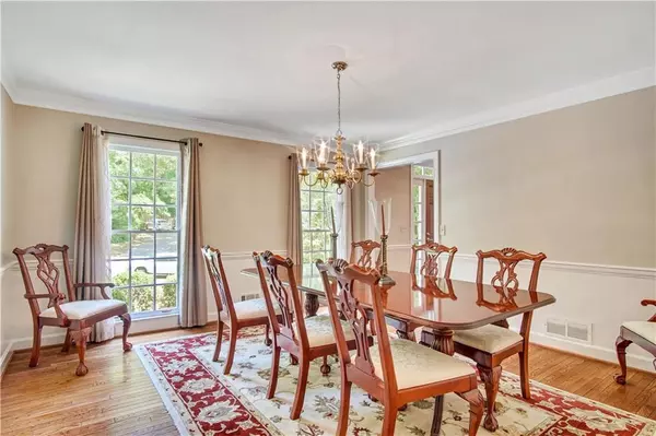 Roswell, GA 30076,8715 Willowbrae LN